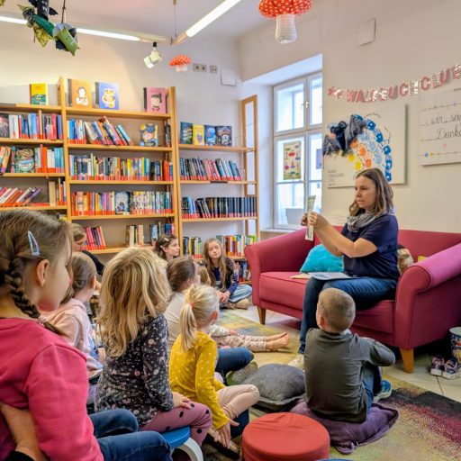 946a86f7-e259-41fc-8a29-521faee6d859