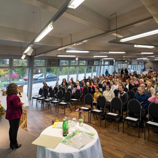 Lesemeister_101025_┬®vogus_028 (16) Lesemeister_101025_┬®vogus_028 (16)