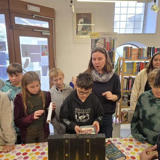 76ef3179-093d-4e46-9663-c03a628dbbbd