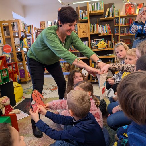 660c8d43-7096-40c9-aa69-a1611775e1a5